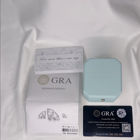 Moissanite .5 Carat Gold over S925 Necklace with GRA NWT - Picture 10 of 11